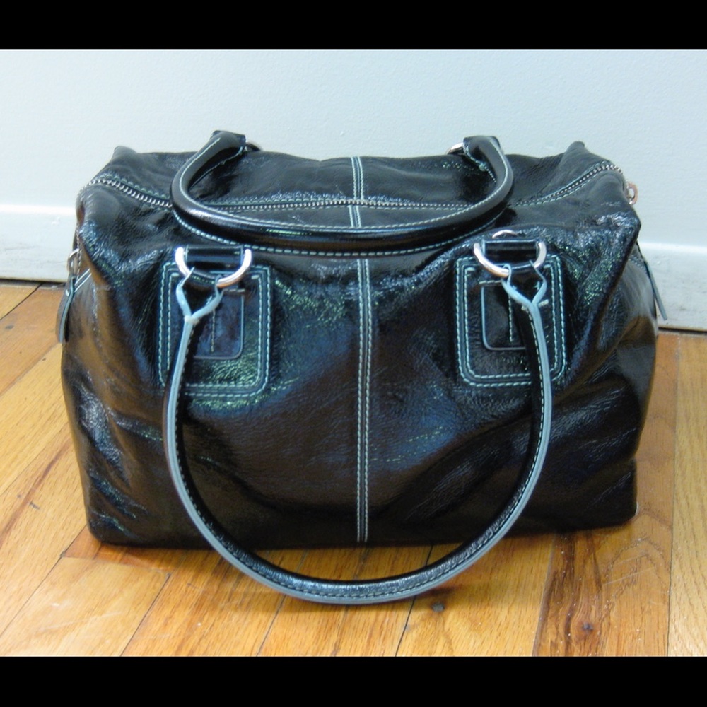 TODS BLACK PATENT LEATHER BOX SATCHEL